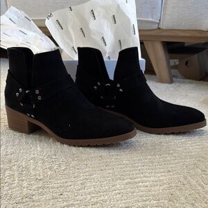 New Sonoma Women's Black Ankle Boots